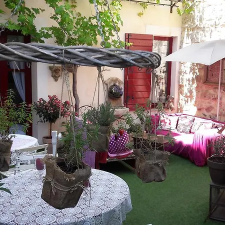 La Maison De La Viguerie Couette-café Aigues-Mortes