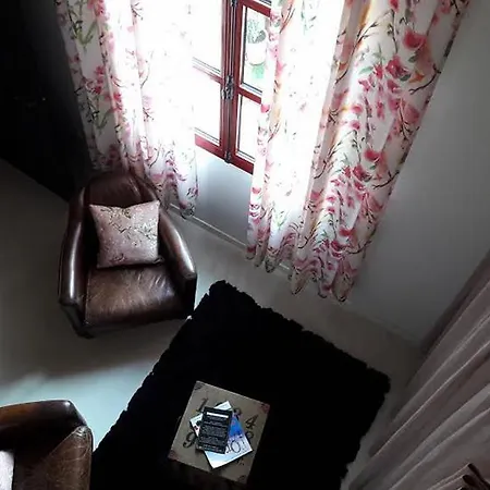 La Maison De La Viguerie Bed & Breakfast Aigues-Mortes