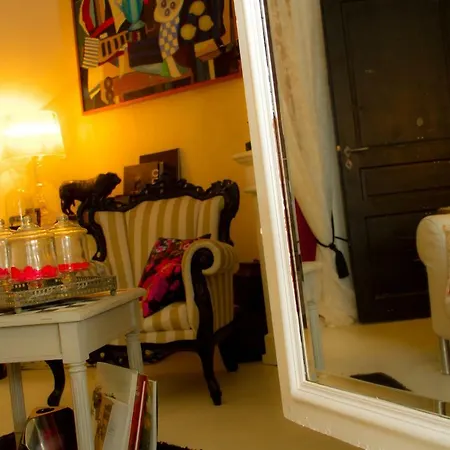 Bed & Breakfast La Maison De La Viguerie Aigues-Mortes