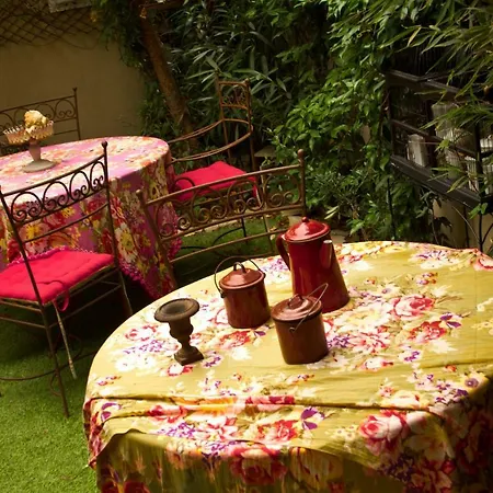 La Maison De La Viguerie Bed & Breakfast *